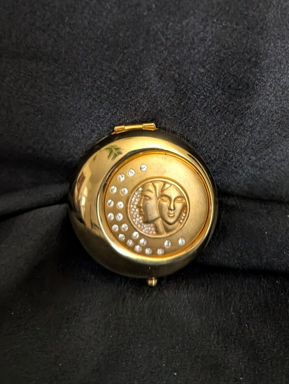 #62. Vintage Estee Lauder Art Deco Small Compact